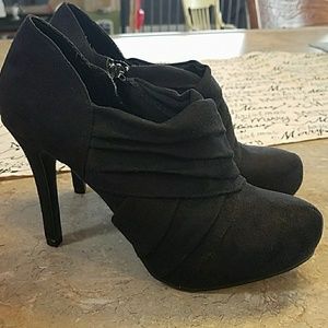 Mossimo bootie